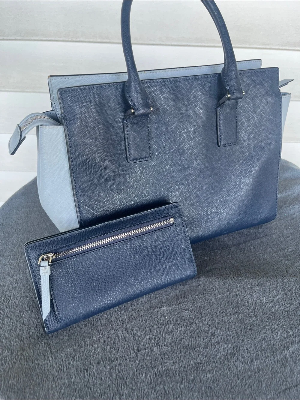 kate spade Two-Tone Navy and Light Blue Satchel purse bag Matching Wallet